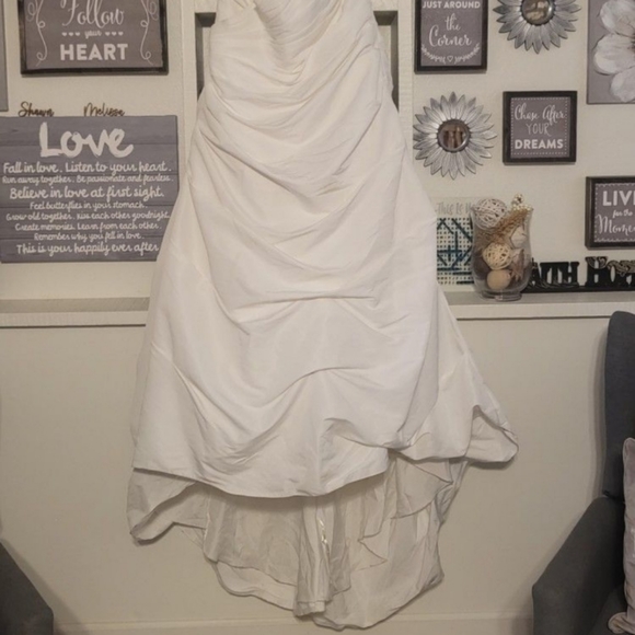 David\'s bridal wedding dress